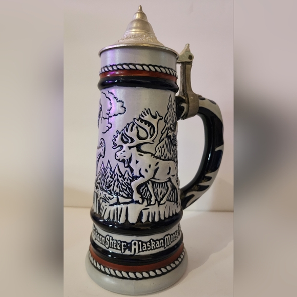 Vintage Avon Beer Stein with Pewter Lid 1977 Collectible Beer Stein - Picture 3 of 7